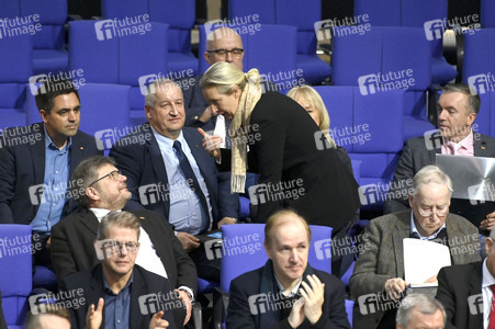 211. Sitzung des Deutschen Bundestages in Berlin