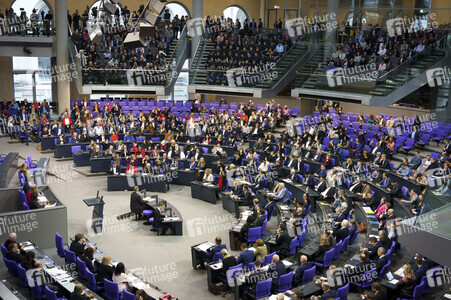 211. Sitzung des Deutschen Bundestages in Berlin