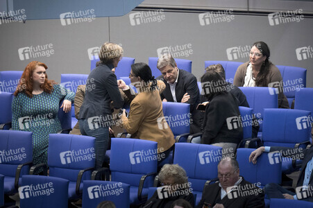 211. Sitzung des Deutschen Bundestages in Berlin