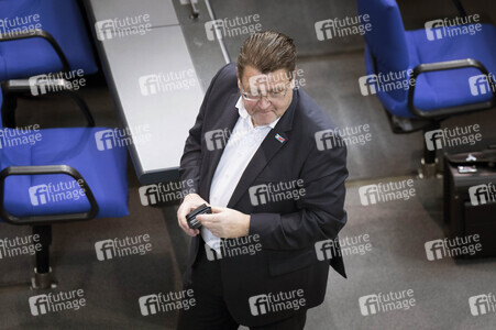 211. Sitzung des Deutschen Bundestages in Berlin