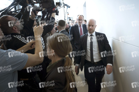 211. Sitzung des Deutschen Bundestages in Berlin