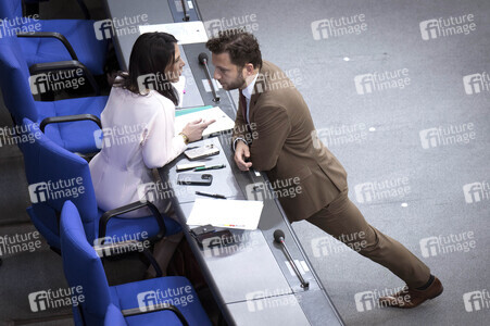 211. Sitzung des Deutschen Bundestages in Berlin