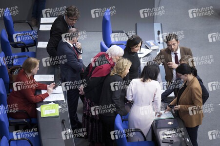 211. Sitzung des Deutschen Bundestages in Berlin