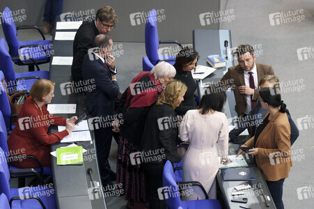 211. Sitzung des Deutschen Bundestages in Berlin