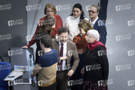 211. Sitzung des Deutschen Bundestages in Berlin