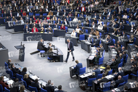 211. Sitzung des Deutschen Bundestages in Berlin