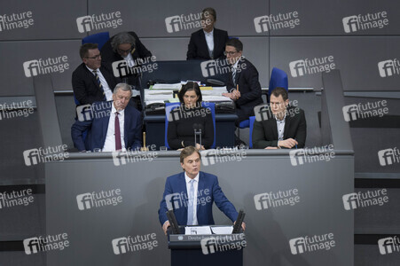 211. Sitzung des Deutschen Bundestages in Berlin