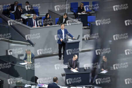 211. Sitzung des Deutschen Bundestages in Berlin