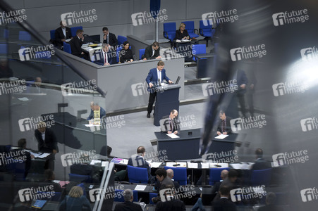 211. Sitzung des Deutschen Bundestages in Berlin