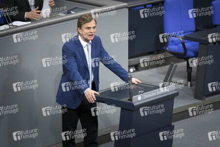 211. Sitzung des Deutschen Bundestages in Berlin