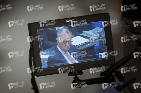 211. Sitzung des Deutschen Bundestages in Berlin