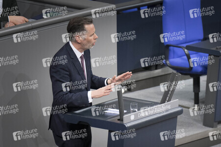 211. Sitzung des Deutschen Bundestages in Berlin