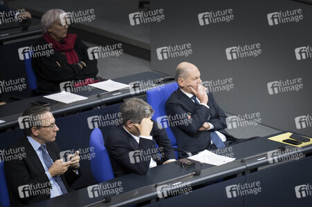 211. Sitzung des Deutschen Bundestages in Berlin