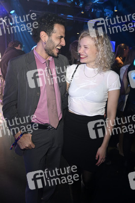 Bunte New Faces Party auf der Berlin Fashion Week A/W 2025 in Berlin