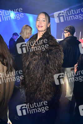 Bunte New Faces Party auf der Berlin Fashion Week A/W 2025 in Berlin