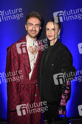 Bunte New Faces Party auf der Berlin Fashion Week A/W 2025 in Berlin