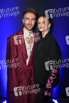 Bunte New Faces Party auf der Berlin Fashion Week A/W 2025 in Berlin