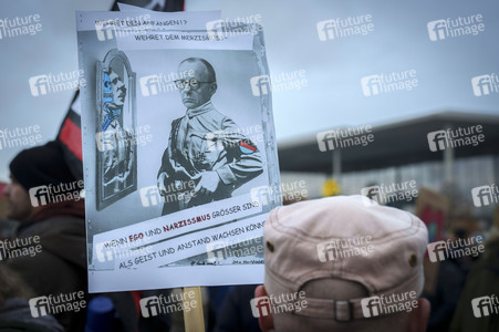 Demonstration 'Rettet die Brandmauer!' in Berlin