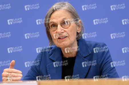 Bundespressekonferenz Vorstellung des Gutachten des Nationalen Normenkontrollrats in Berlin
