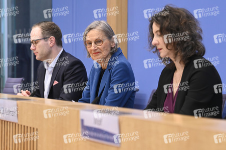 Bundespressekonferenz Vorstellung des Gutachten des Nationalen Normenkontrollrats in Berlin