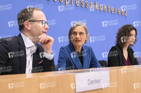 Bundespressekonferenz Vorstellung des Gutachten des Nationalen Normenkontrollrats in Berlin