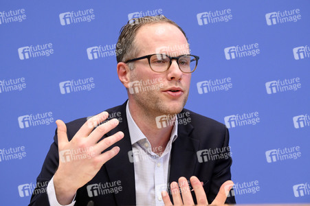 Bundespressekonferenz Vorstellung des Gutachten des Nationalen Normenkontrollrats in Berlin