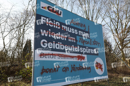 Vandalismus an Wahlplakaten in Bonn