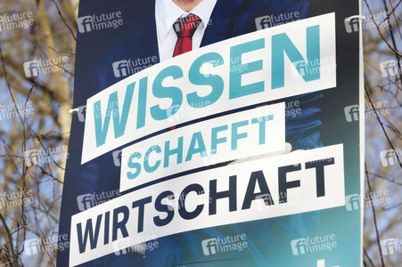 Wahlplakate zur Bundestagswahl 2025 in Bonn