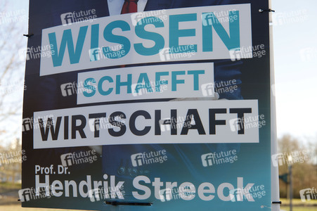 Wahlplakate zur Bundestagswahl 2025 in Bonn