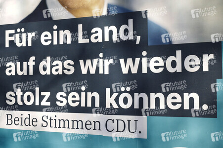Wahlplakate zur Bundestagswahl 2025 in Bonn