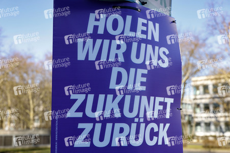 Wahlplakate zur Bundestagswahl 2025 in Bonn