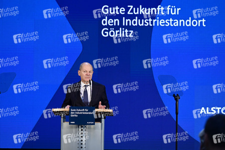 Olaf Scholz bei Alstom Transportation in Görlitz