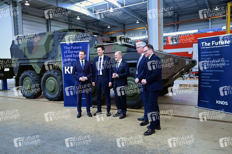 Olaf Scholz bei Alstom Transportation in Görlitz