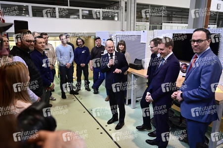 Olaf Scholz bei Alstom Transportation in Görlitz