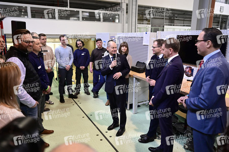 Olaf Scholz bei Alstom Transportation in Görlitz