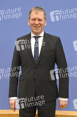 Bundespressekonferenz zum Stand der Klimapolitik in Deutschland in Berlin