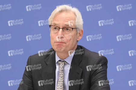 Bundespressekonferenz zum Stand der Klimapolitik in Deutschland in Berlin