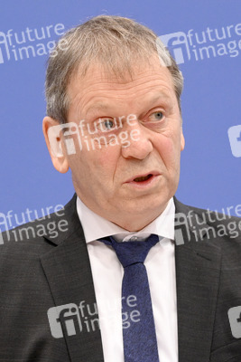 Bundespressekonferenz zum Stand der Klimapolitik in Deutschland in Berlin