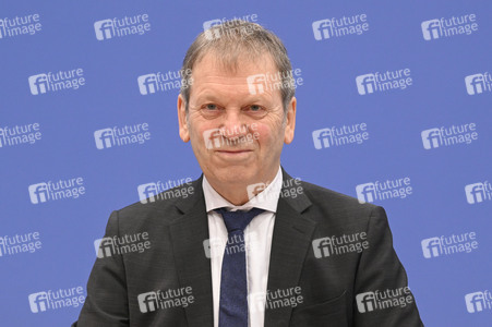 Bundespressekonferenz zum Stand der Klimapolitik in Deutschland in Berlin