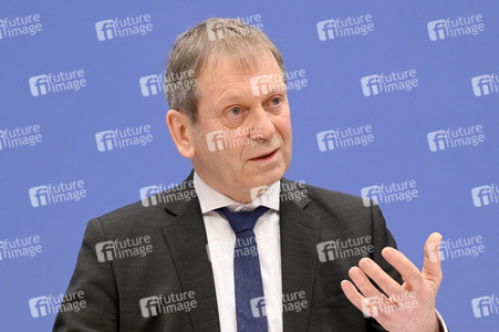 Bundespressekonferenz zum Stand der Klimapolitik in Deutschland in Berlin