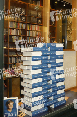 Signierstunde von Angela Merkel in Hamburg