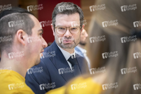 Pressetermin zur Vorstellung des Wahl-O-Mat zur Bundestagswahl 2025 in Berlin