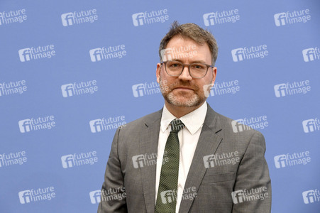 Bundespressekonferenz zum Munich Security Report 2025 in Berlin