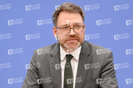 Bundespressekonferenz zum Munich Security Report 2025 in Berlin