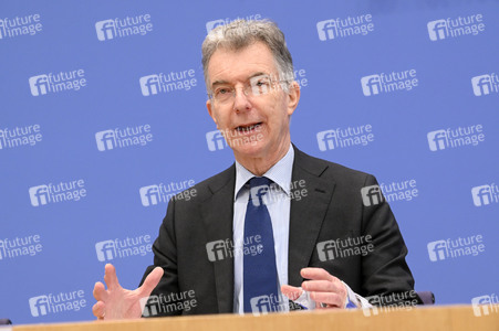 Bundespressekonferenz zum Munich Security Report 2025 in Berlin