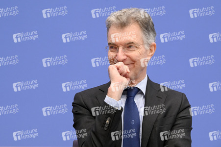 Bundespressekonferenz zum Munich Security Report 2025 in Berlin