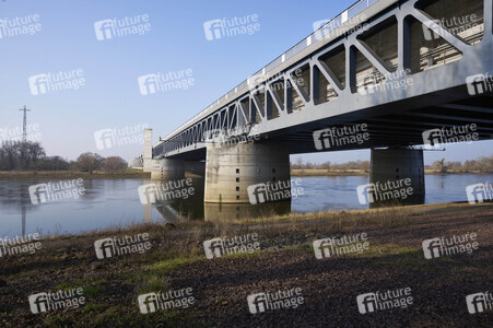 Trogbrücke Magdeburg