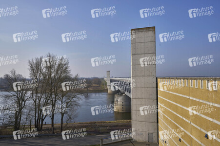 Trogbrücke Magdeburg