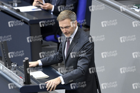 212. Sitzung des Deutschen Bundestages in Berlin