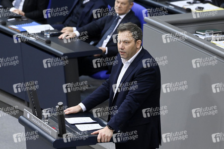 212. Sitzung des Deutschen Bundestages in Berlin